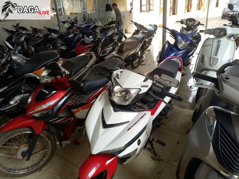 Một số xe máy đã bị công an thu giữ